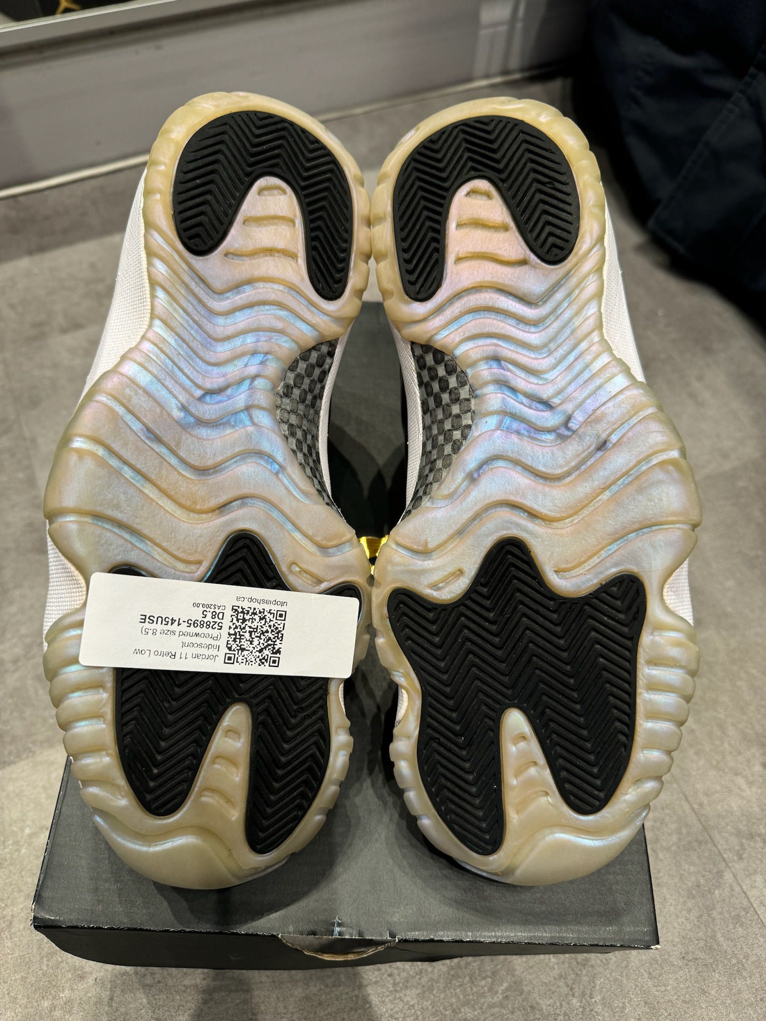 Jordan 11 Retro Low Iridescent (Preowned size 8.5) - Pre-Owned