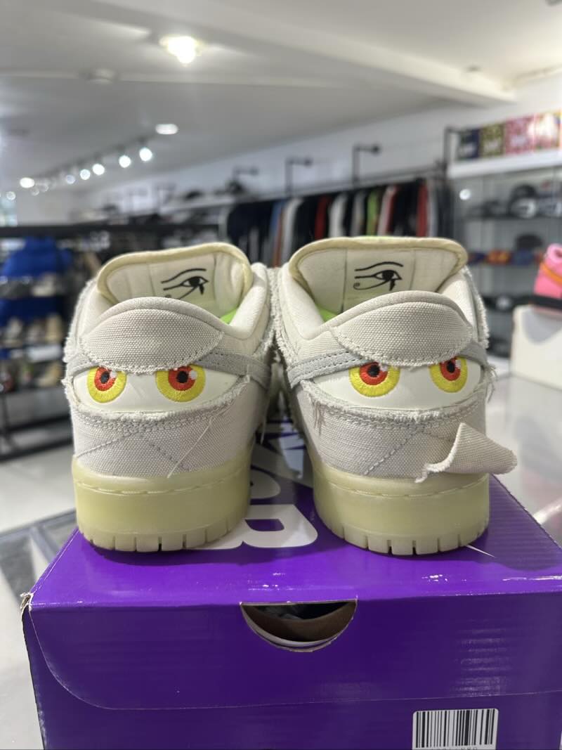 Nike SB Dunk Low Mummy - Pre-Owned Size 9