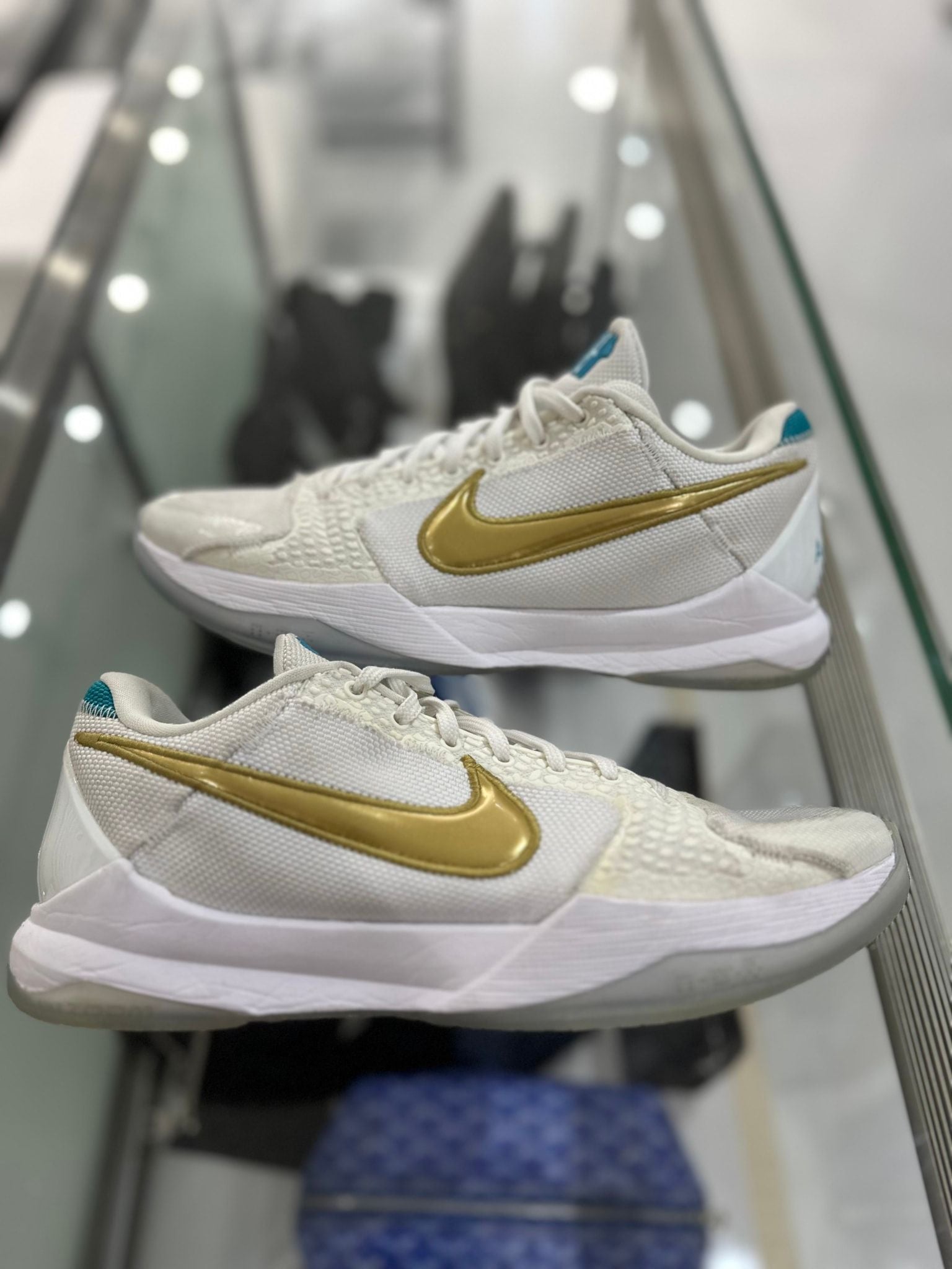 Nike Kobe 5 Protro Undefeated What If White - Pre-Owned Size 9 (No original box)