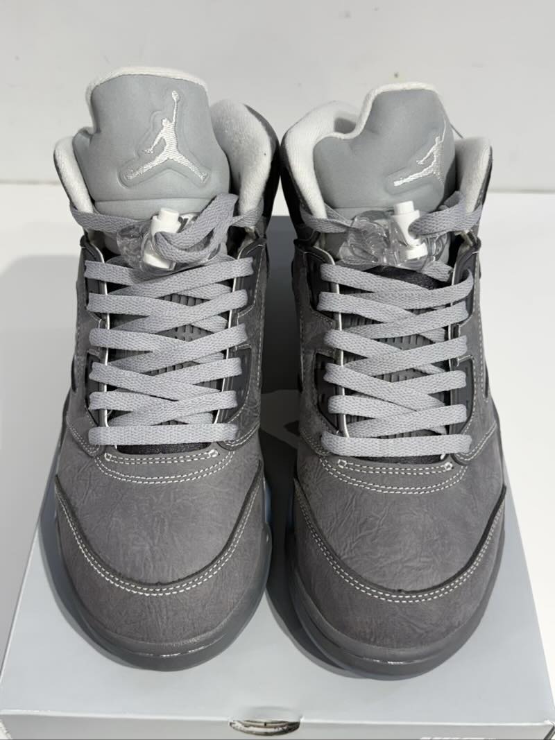 Jordan 5 Retro Wolf Grey (2026) - Worn Once Size 8