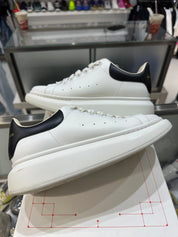 Alexander McQueen Oversized White Black (Women's) - Pre-Owned  Size 39/US6