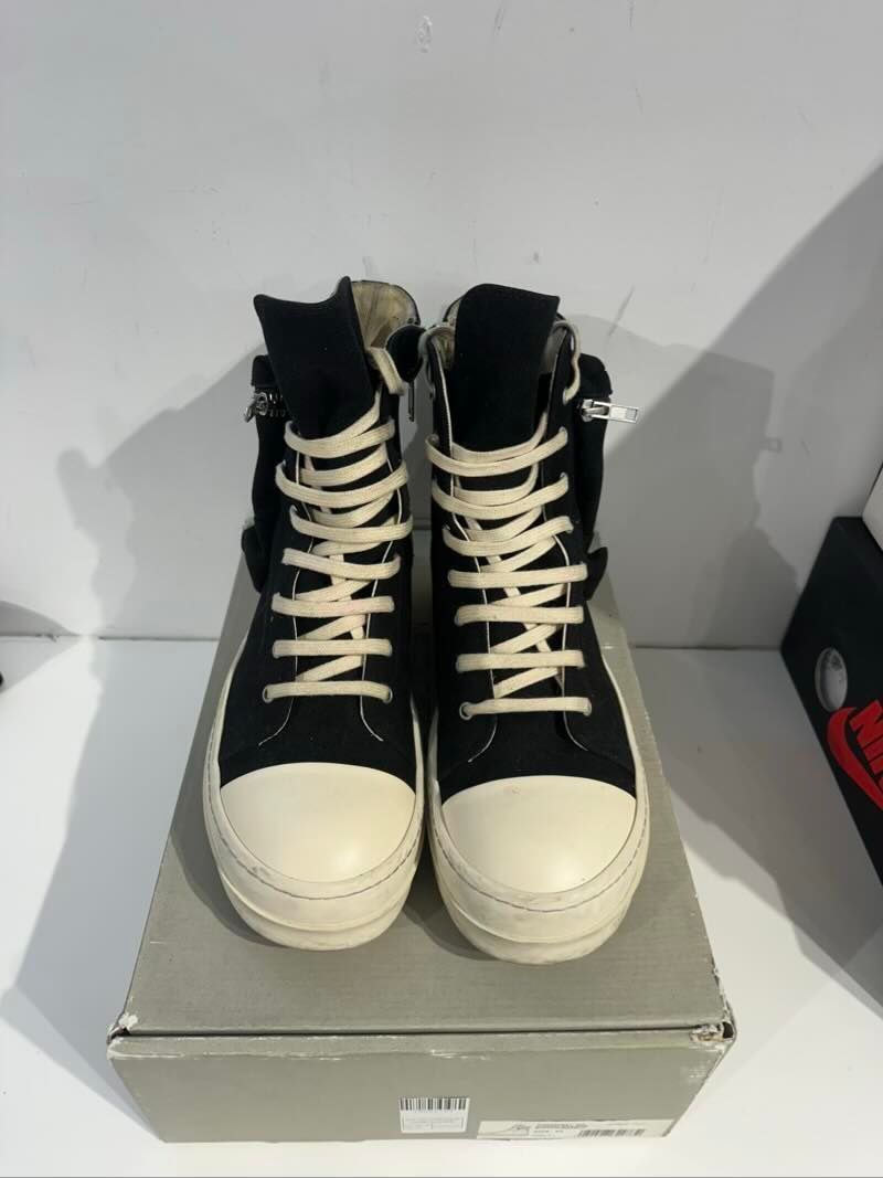 Rick Owens DRKSHDW Cargo Sneaks Black/Milk - Pre-Owned Size 10