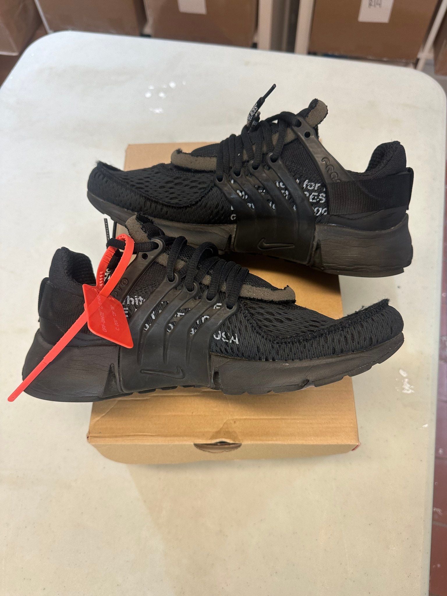 Nike X Off-White Air Presto Black (2018) - Pre-Owned Size 9