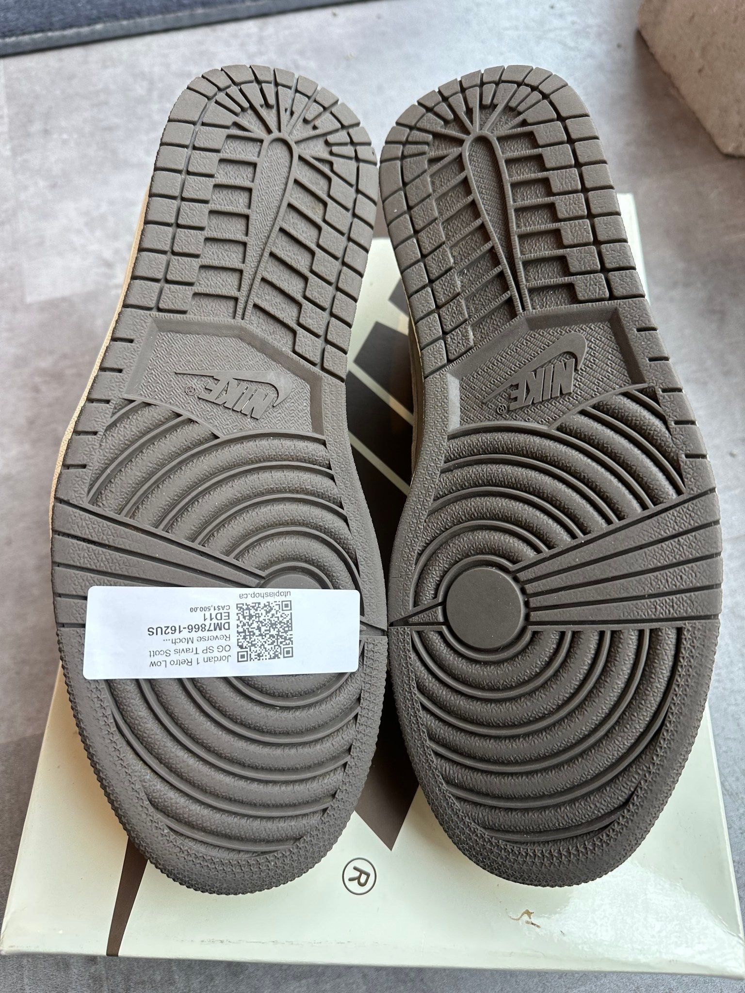 Jordan 1 Retro Low OG SP Travis Scott Reverse Mocha - Pre-Owned Size 11