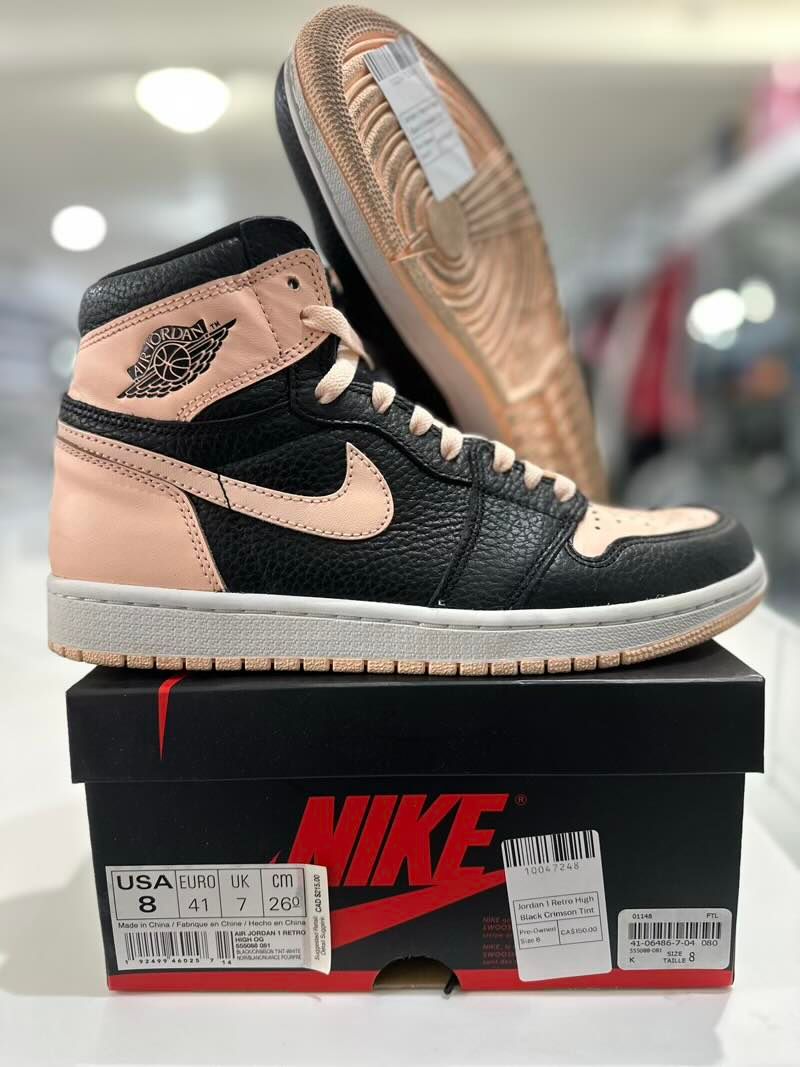 Jordan 1 Retro High Black Crimson Tint - Pre-Owned Size 8