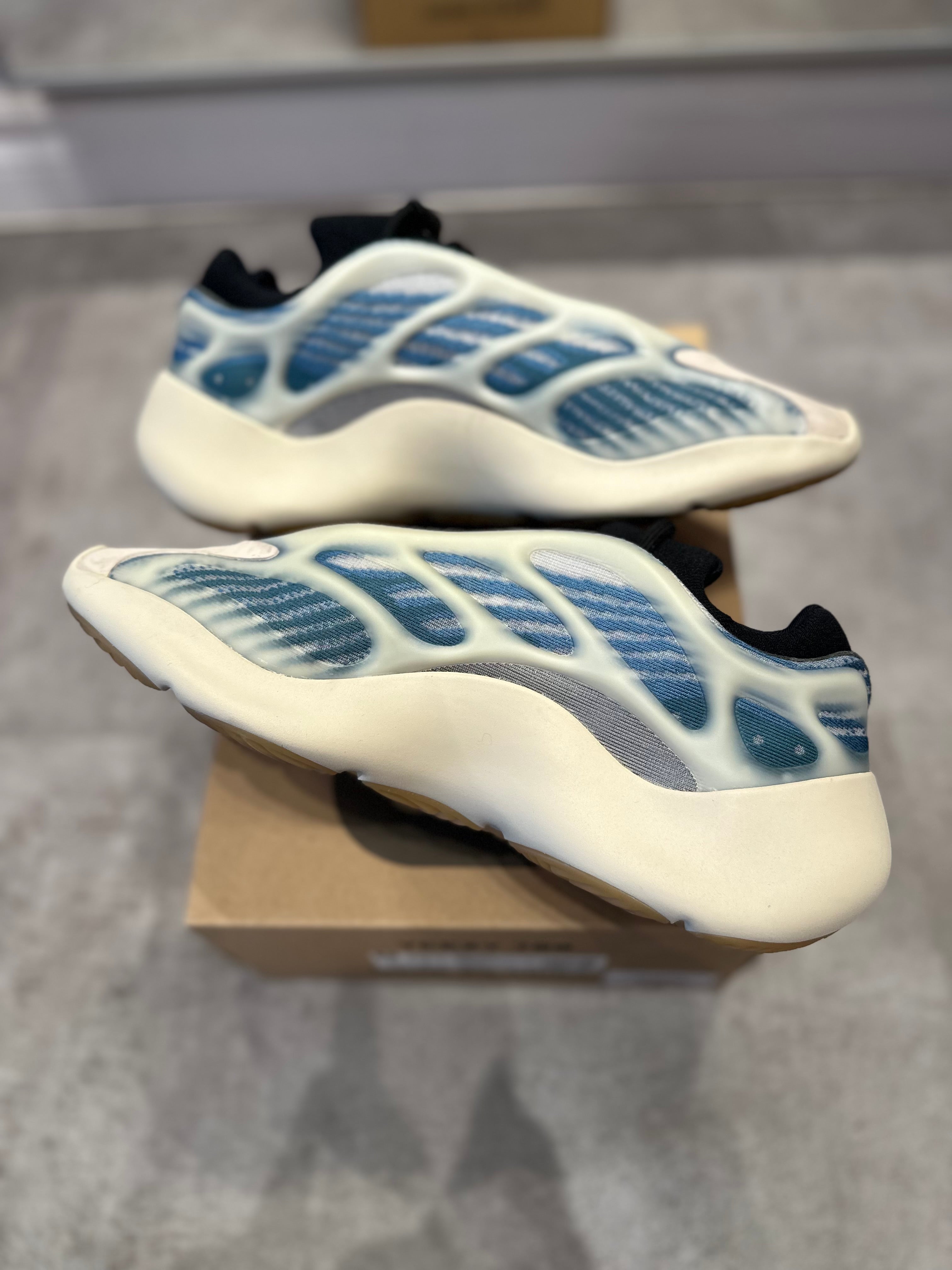 Adidas Yeezy Boost 700 V3 Kyanite - Pre-Owned Size 9.5