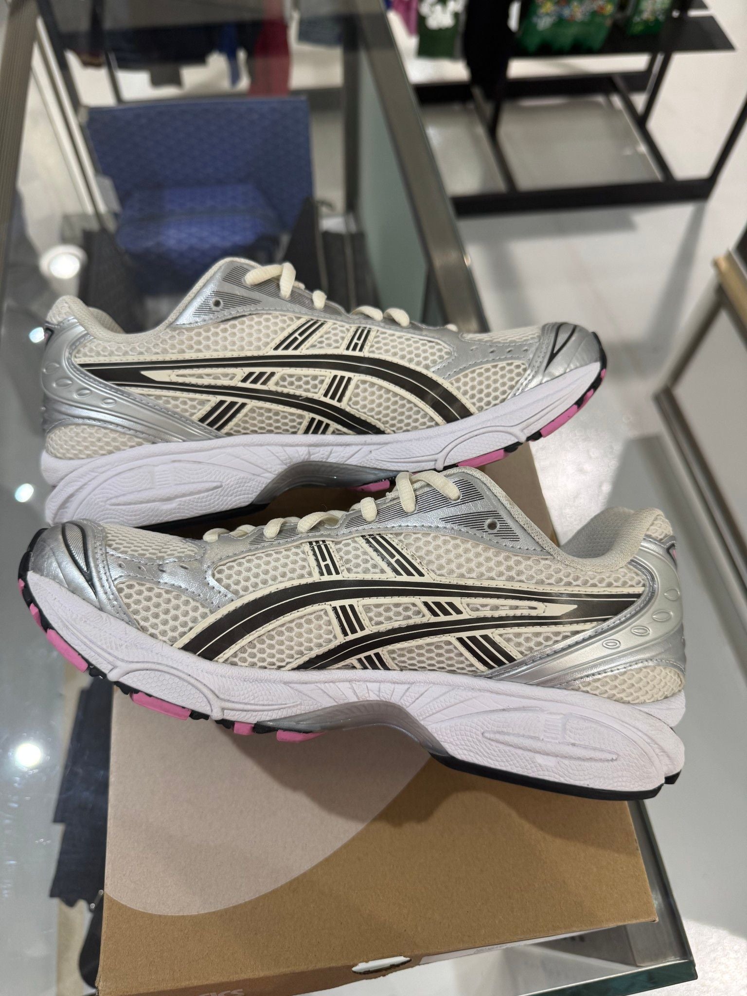 ASICS Gel-Kayano 14 Cream Sweet Pink - Pre-Owned Size 8.5