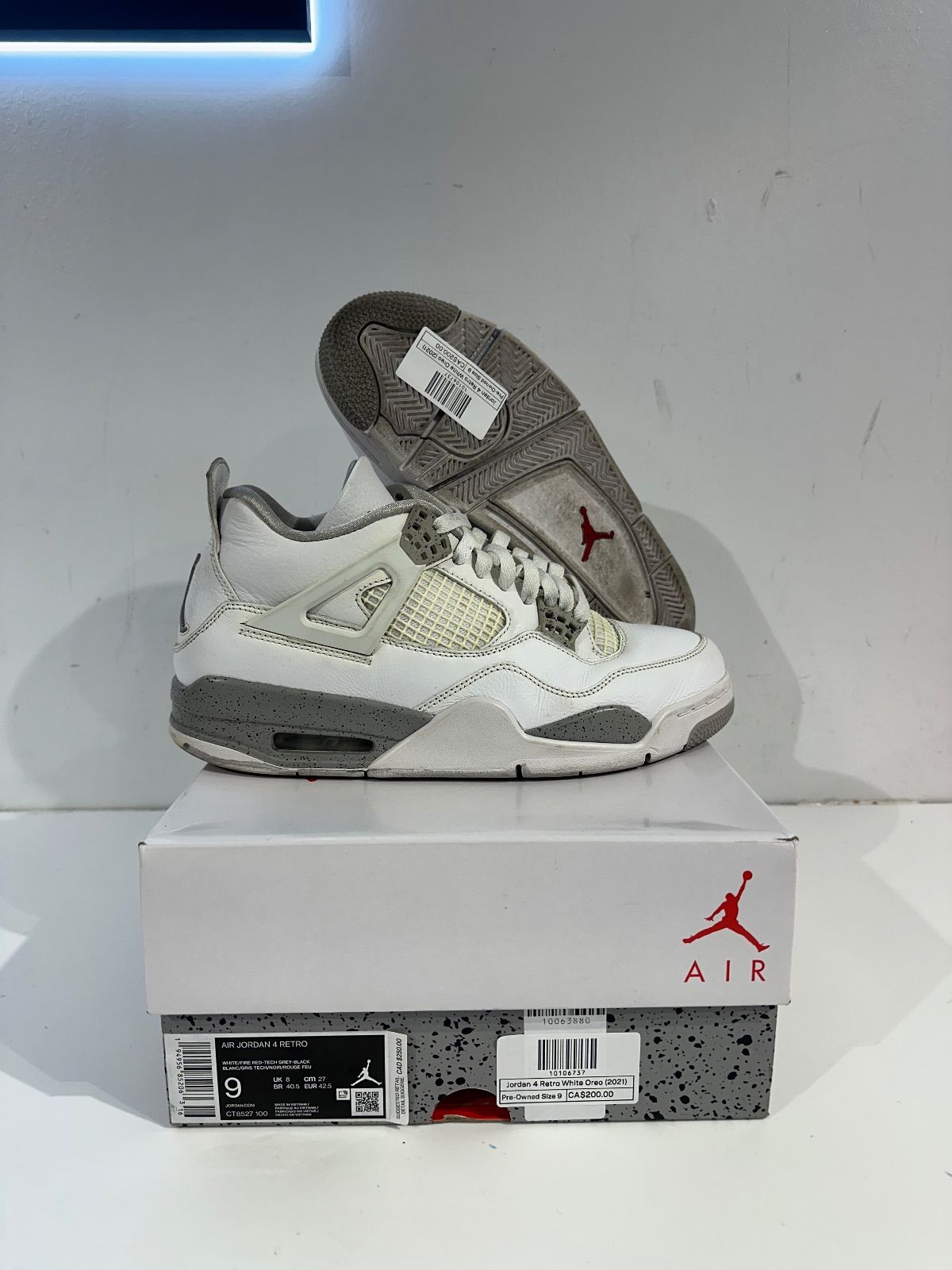 Jordan 4 Retro White Oreo (2021) - Pre-Owned Size 9