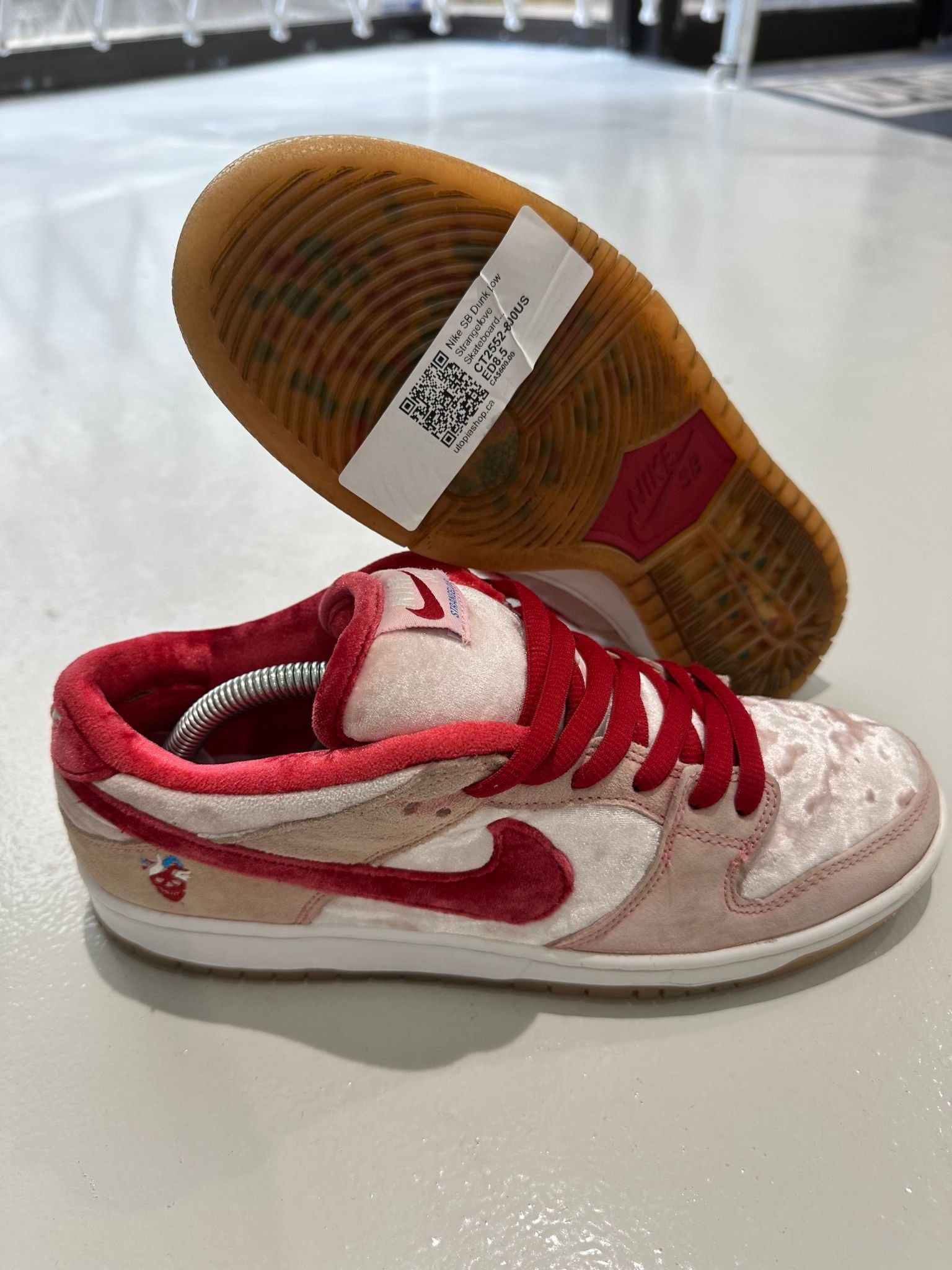 Nike SB Dunk Low Strangelove Skateboards - Pre-Owned (No original box)