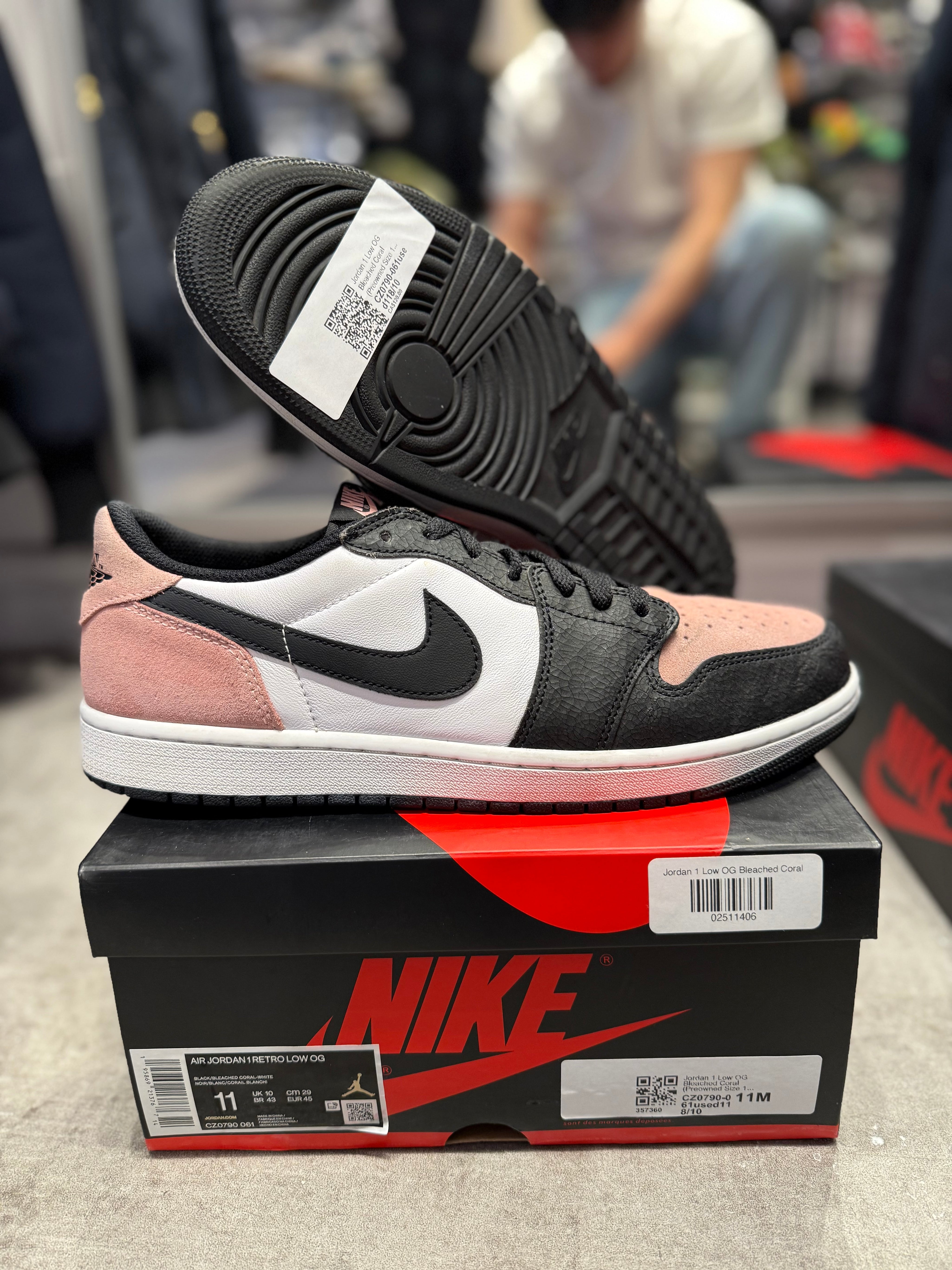 Jordan 1 Low OG Bleached Coral (Preowned Size 11 8/10)