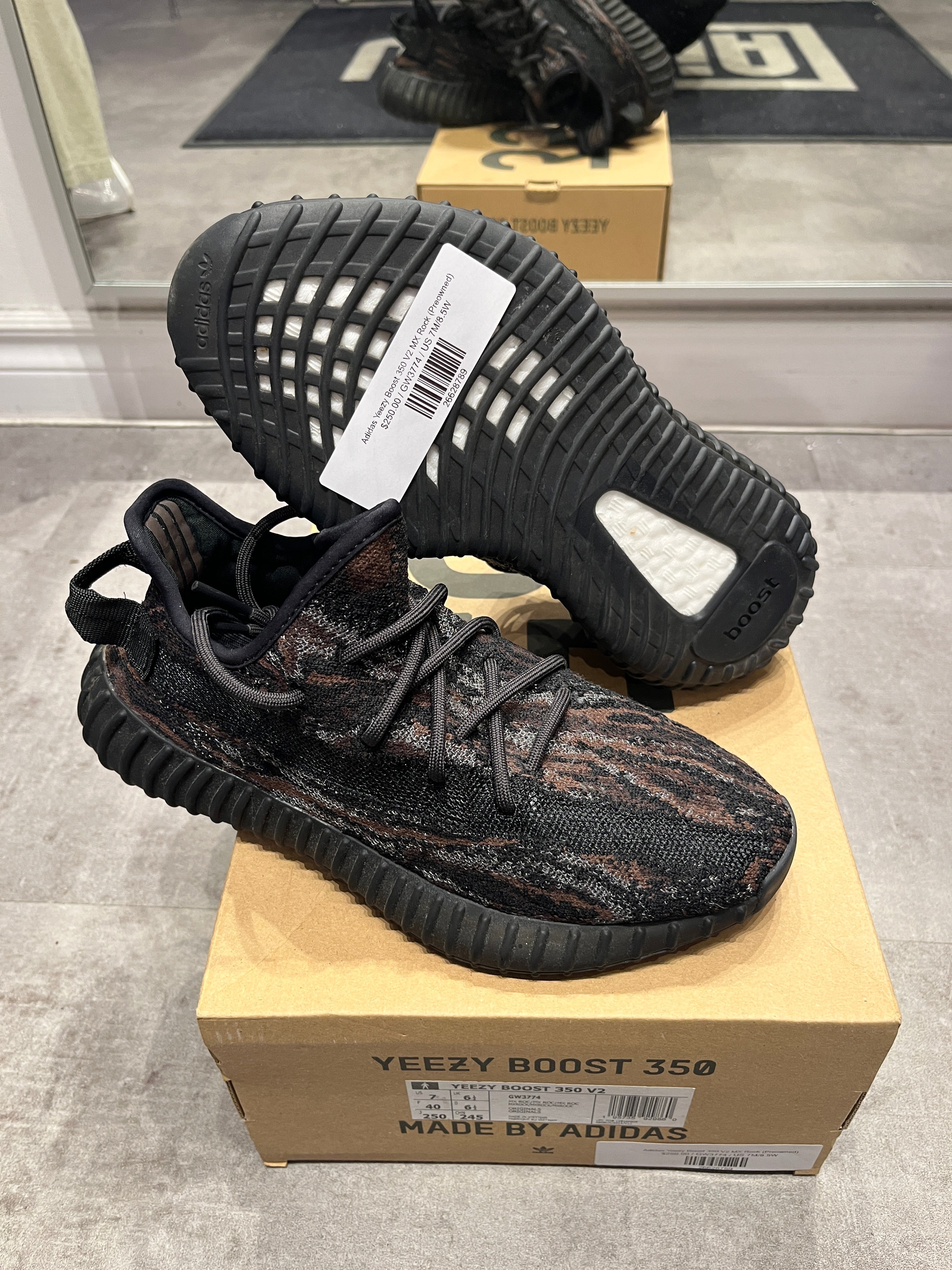 Adidas Yeezy Boost 350 V2 MX Rock (Preowned) - Pre-Owned