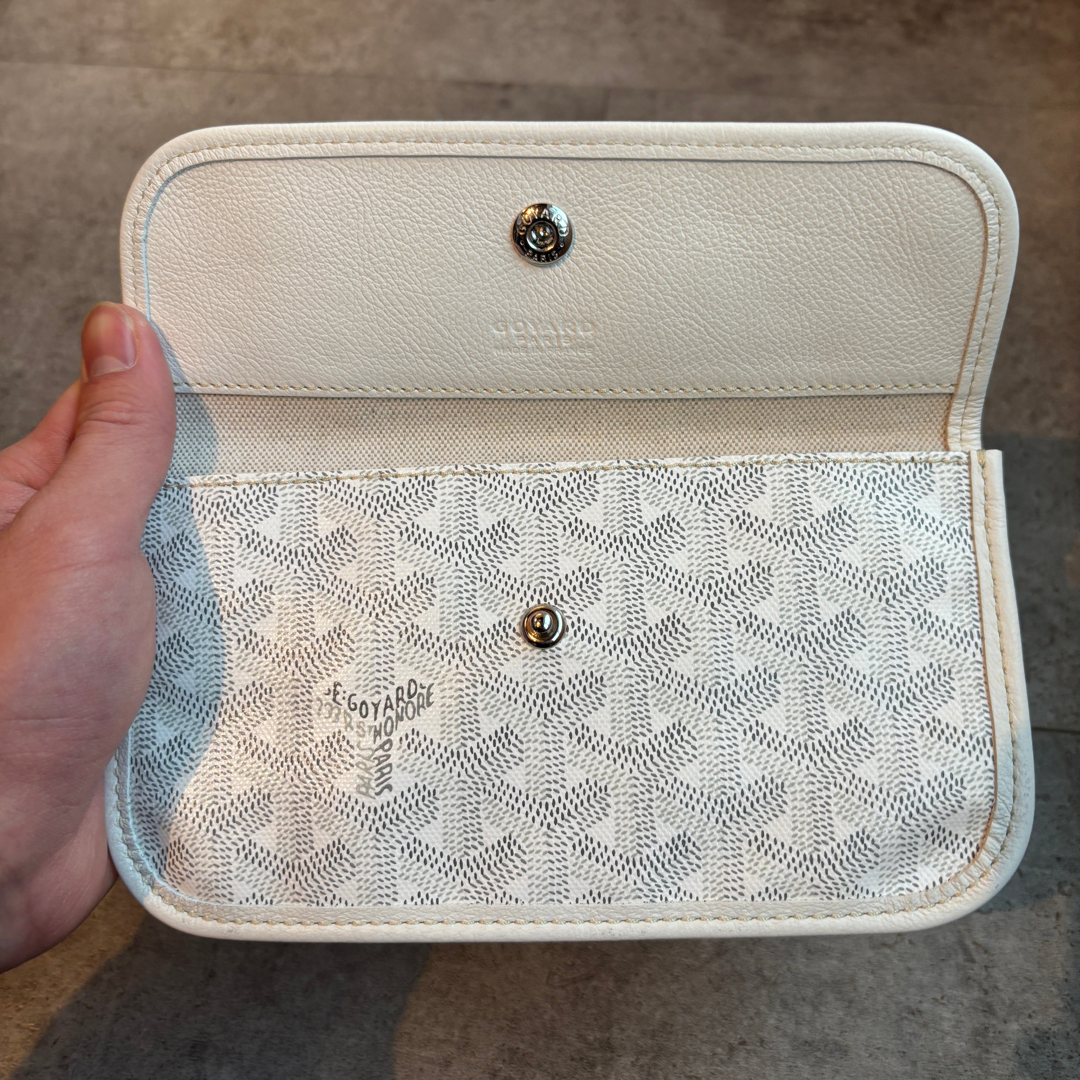 Goyard St. Louis Pouch White (Lightly Preowned)