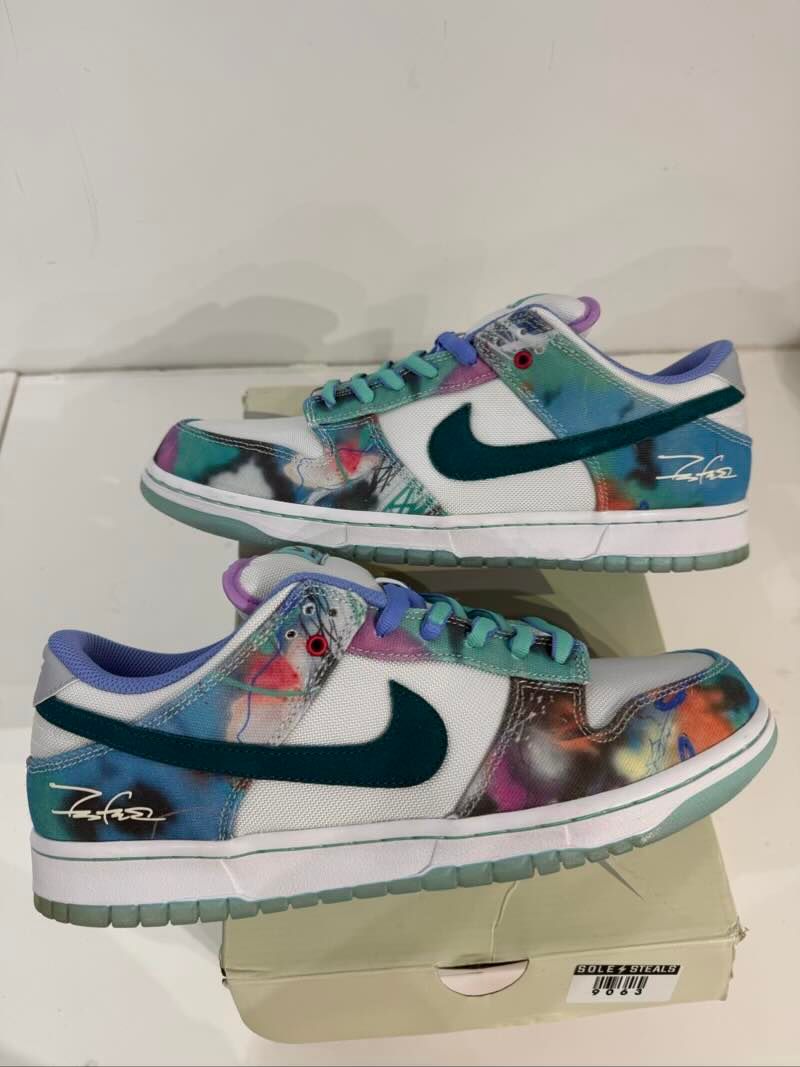 Nike SB Dunk Low Futura Laboratories Bleached Aqua - Lightly Pre-Owned Size 12