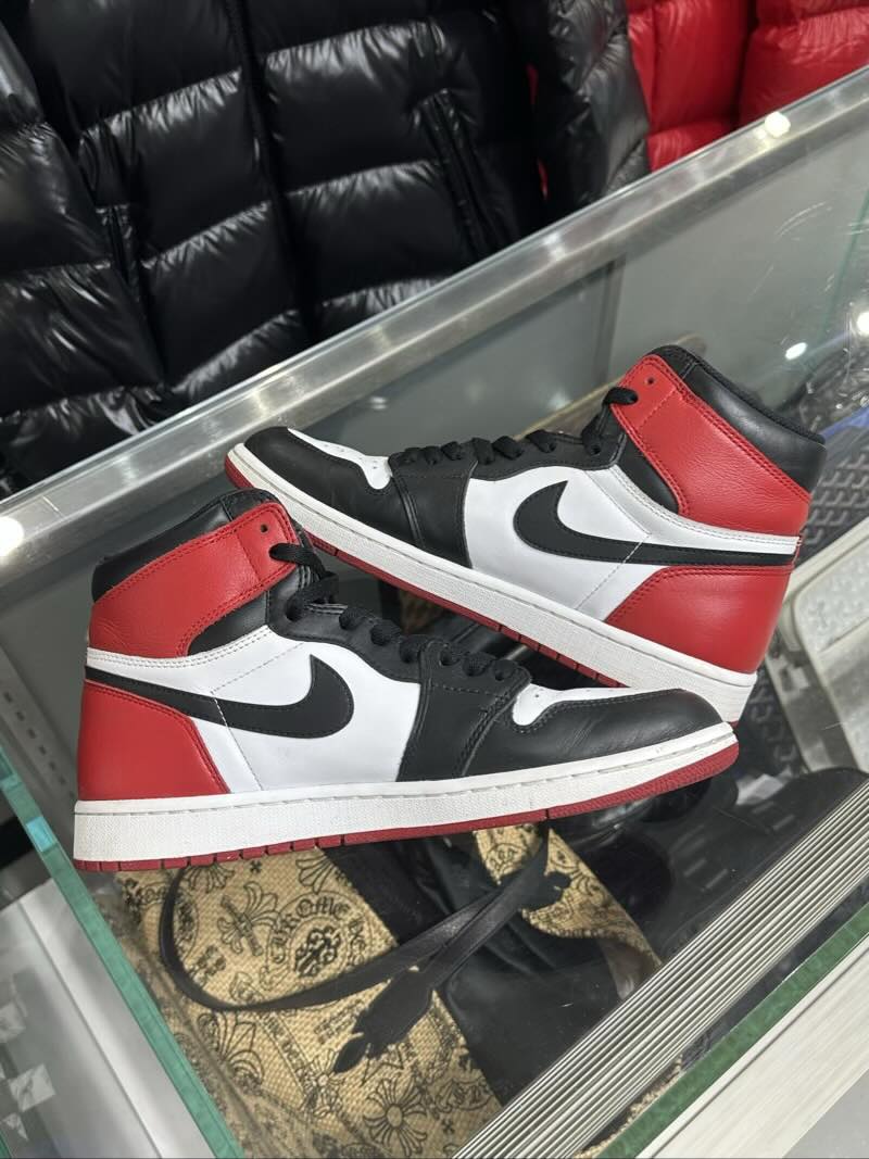 Jordan 1 Retro High OG Black Toe (2016) - Pre-Owned Size 10 (No original box)