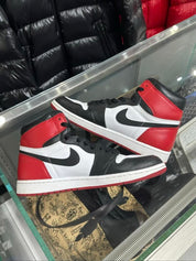 Jordan 1 Retro High OG Black Toe (2016) - Pre-Owned Size 10 (No original box)