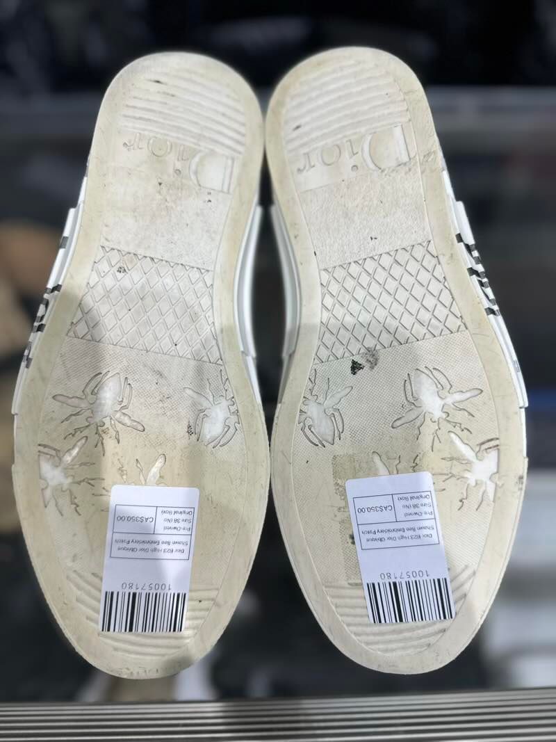 Dior B23 High DIor Oblique Shawn Bee Embroidery Patch - Pre-Owned Size 38 (No Original Box)