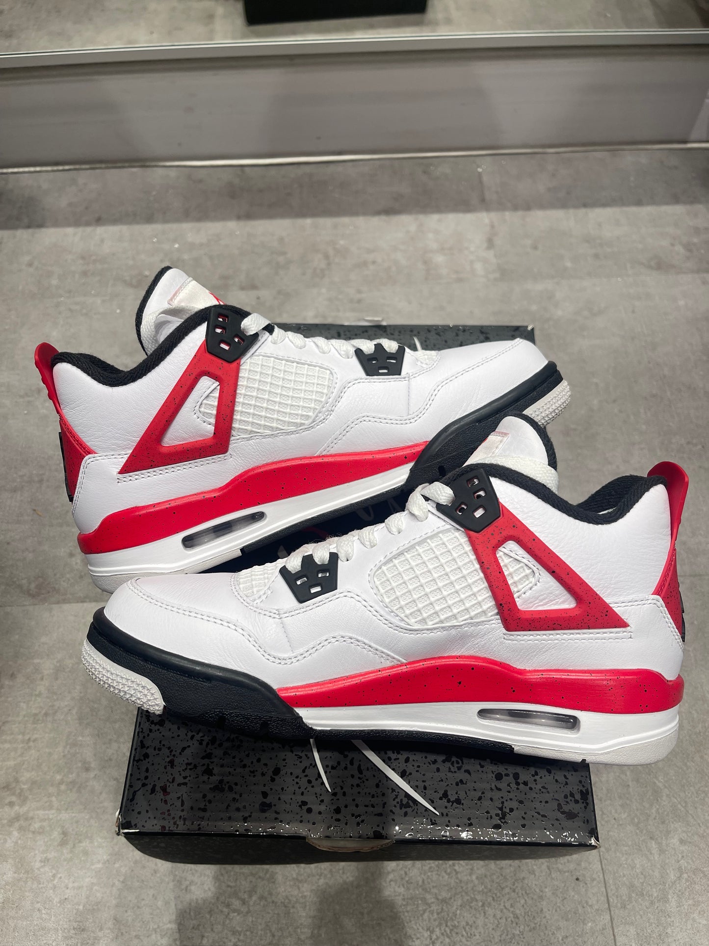 Jordan 4 Red Cement (GS) (Preowned)
