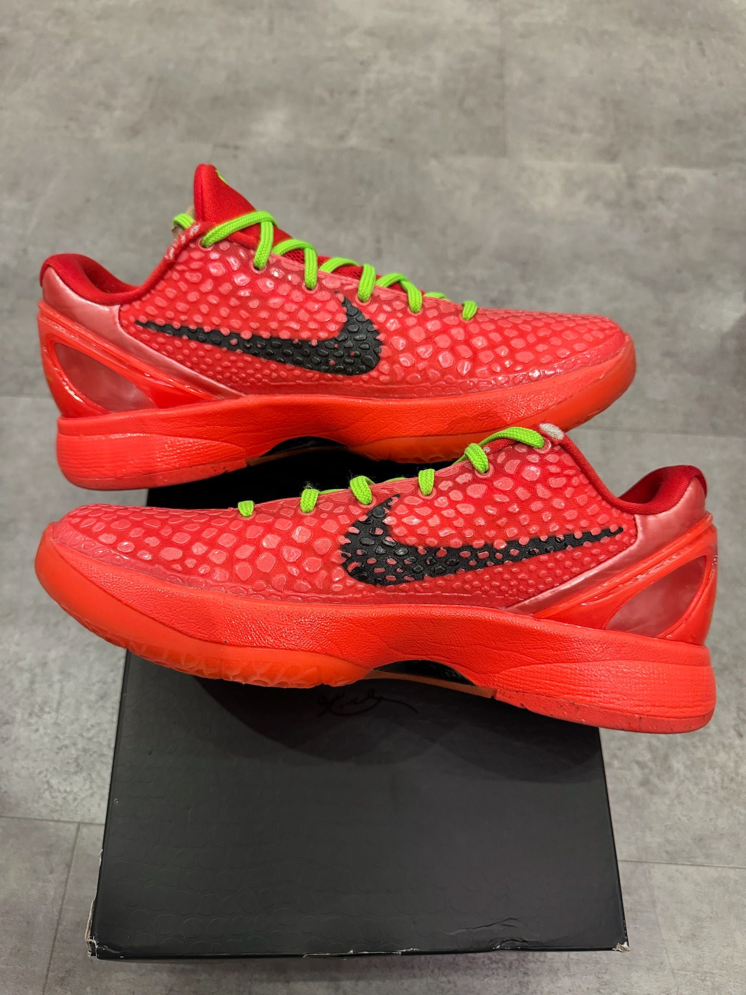 Nike Kobe 6 Protro Reverse Grinch - Pre-Owned Size 8