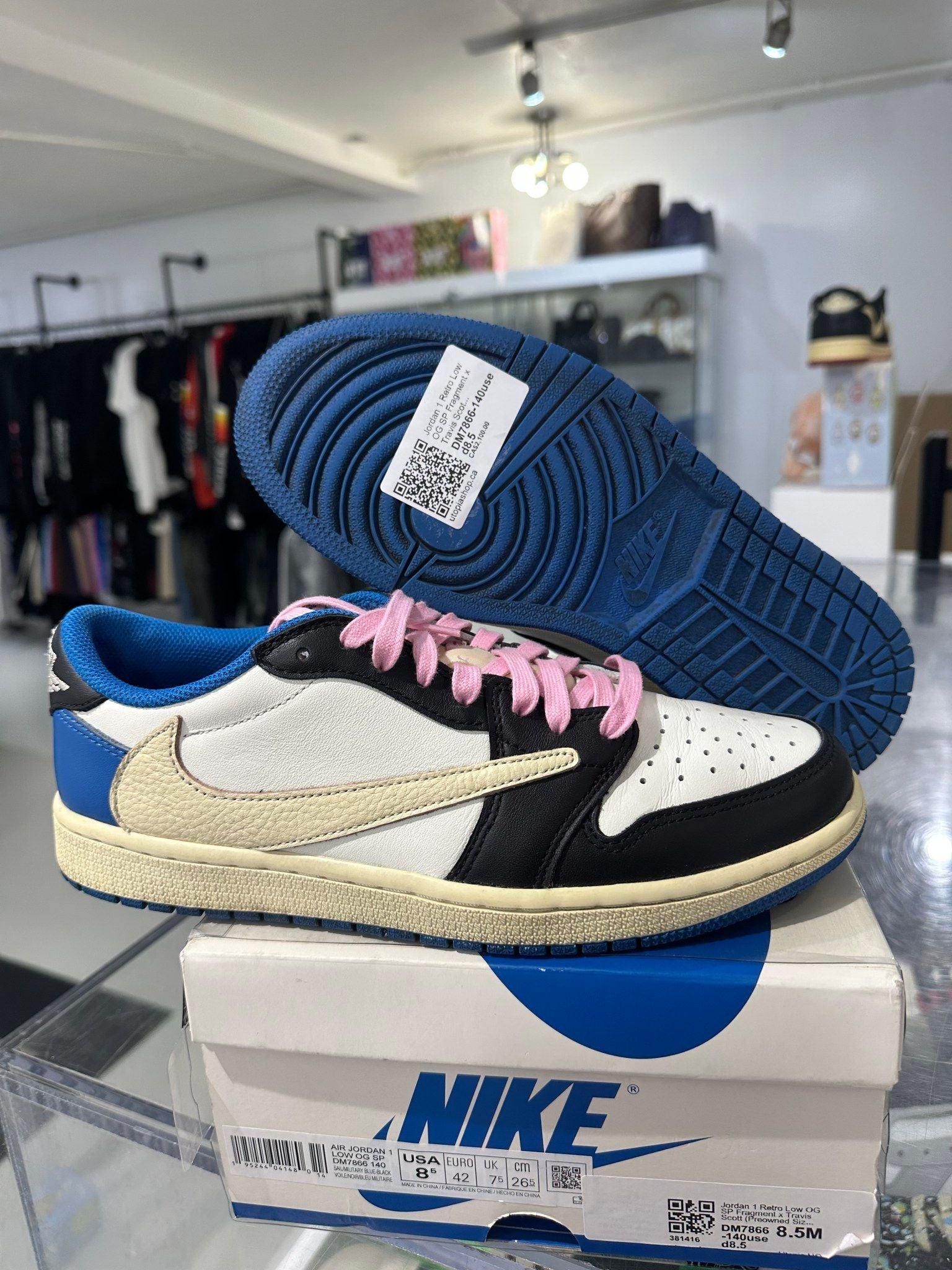 Jordan 1 Retro Low OG SP Fragment x Travis Scott - Pre-Owned Size 8.5