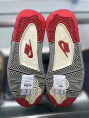 Jordan 4 Retro Bred (2019) - Lightly Pre-Owned Size 8