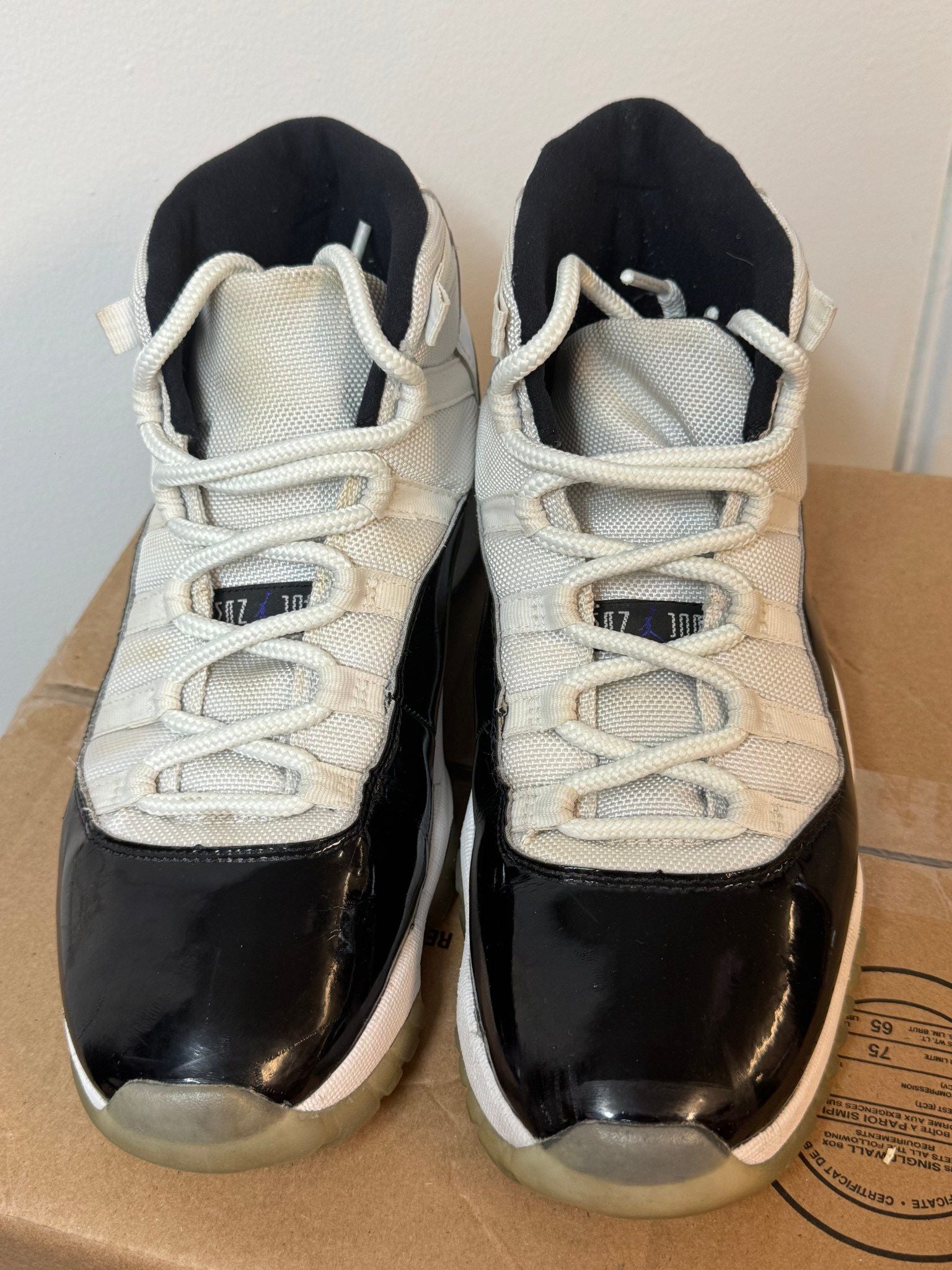 Jordan 11 Retro Concord (2018) - Pre-Owned Size 9 (No original box)