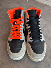 Jordan 1 Retro High Neutral Grey Hyper Crimson - Pre-Owned Size 10 (No original box)