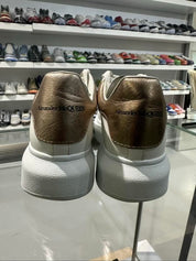 Alexander McQueen Oversized White Beige Crocodile - Pre-Owned  Size 35/ US 4 (No Original Box)