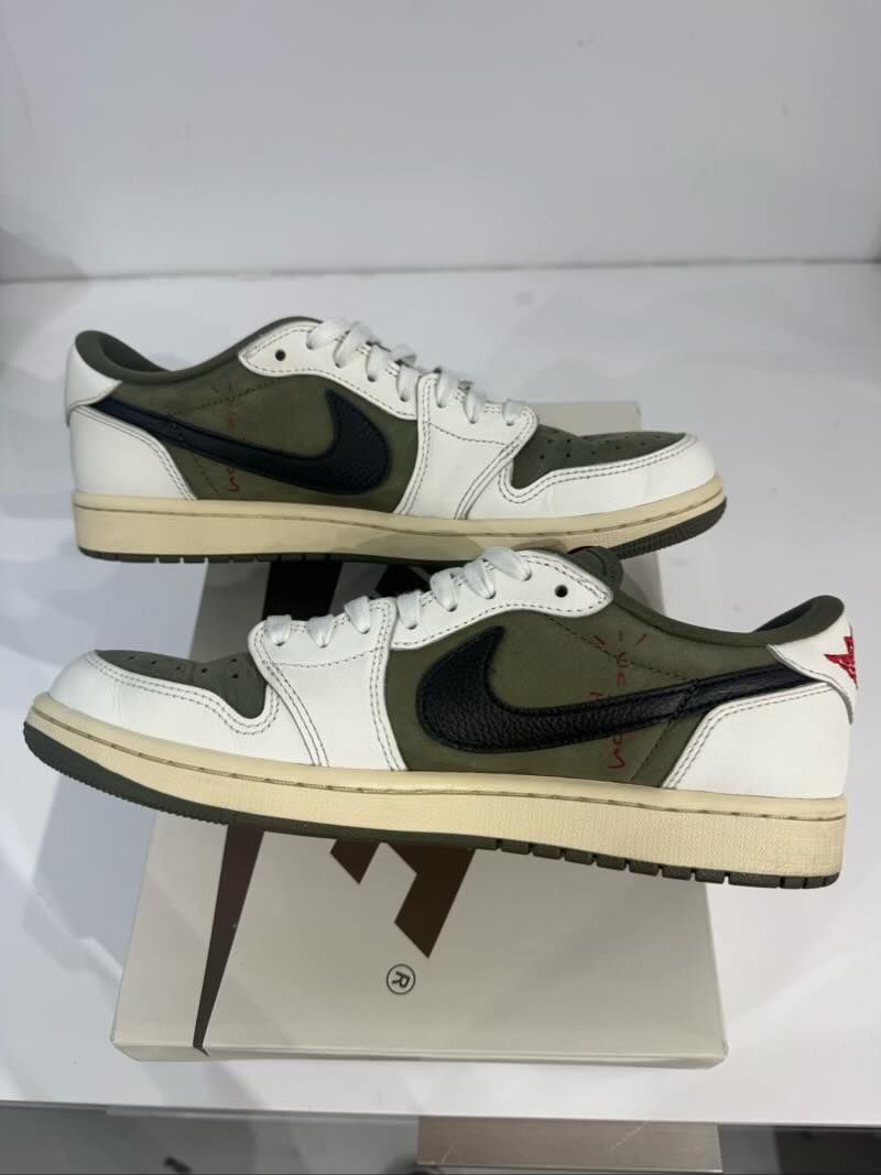 Jordan 1 Retro Low OG SP Travis Scott Medium Olive - Lightly Used Size 9