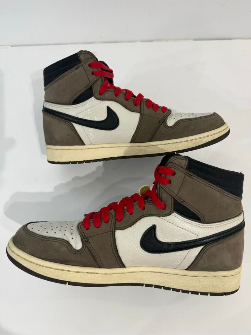 Jordan 1 Retro High OG SP Travis Scott Mocha - Pre-Owned Size 9.5 (No original box)