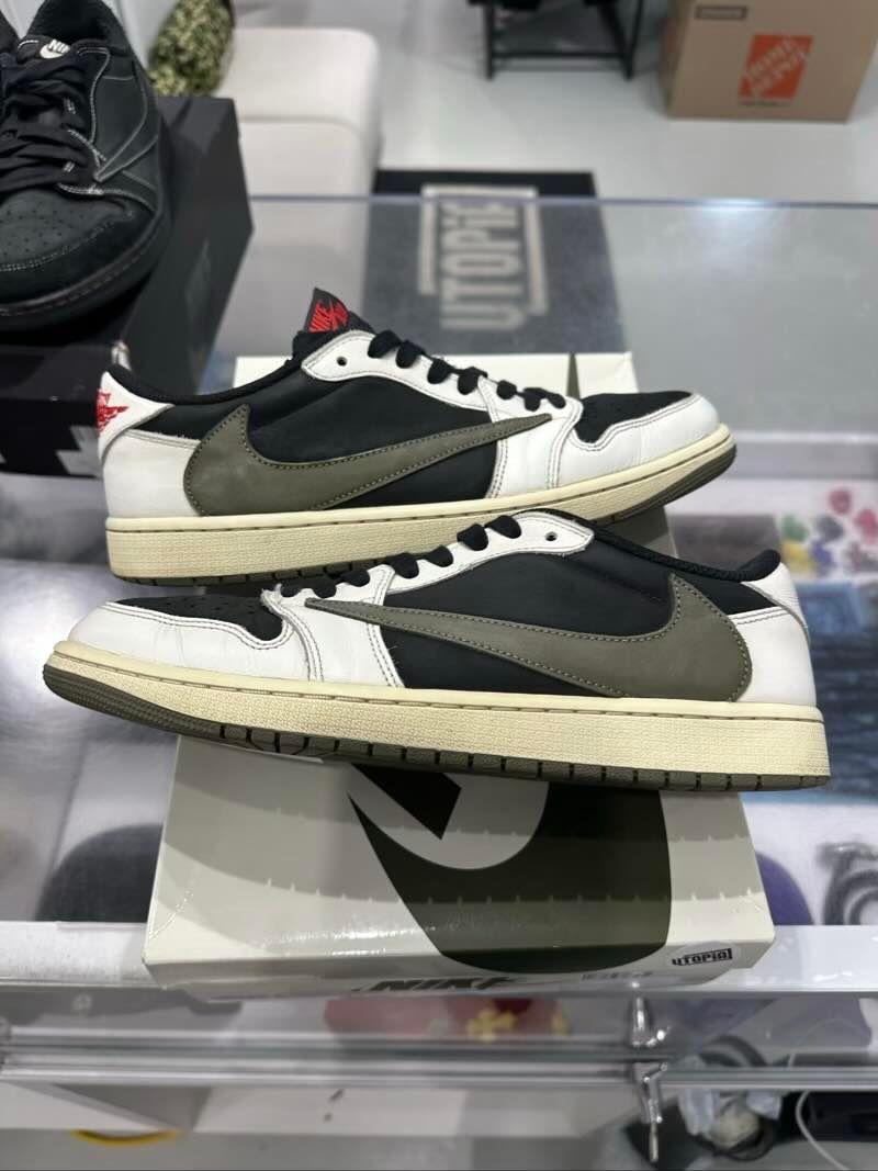 Jordan 1 Retro Low OG SP Travis Scott Olive (Women's) - Pre-Owned Size 10.5M/12W
