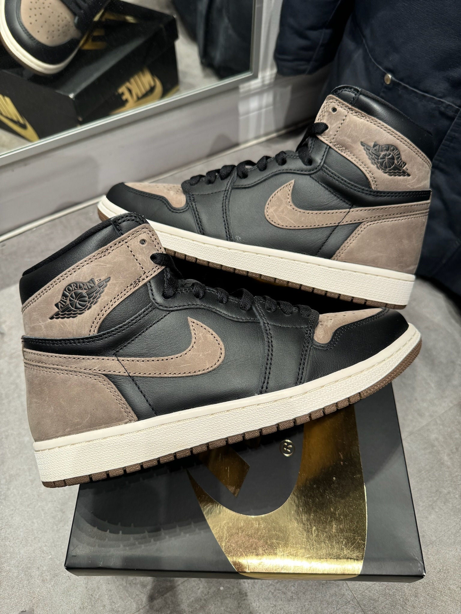 Jordan 1 Retro High OG Palomino - Pre-Owned Size 8.5 (Lightly Used)