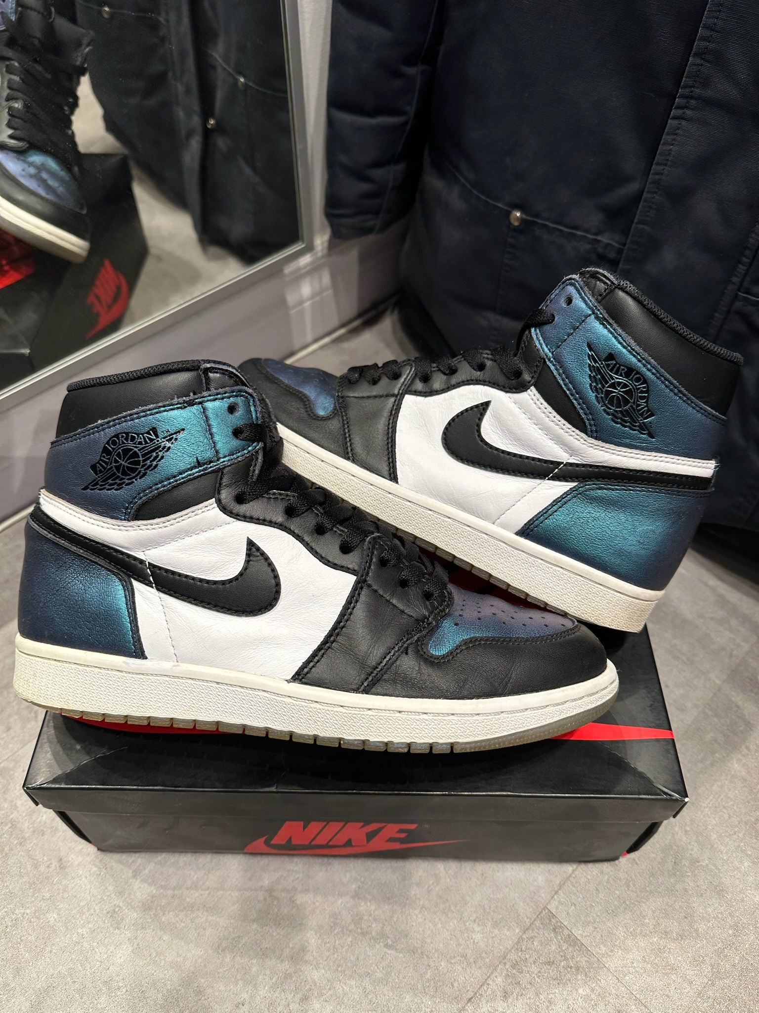 Jordan 1 Retro All-Star Chameleon (2017) - Pre-Owned Size 9