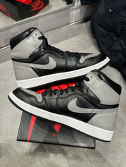 Jordan 1 Retro High OG Shadow (2018) - Pre-Owned Size 9 (Lightly Used)