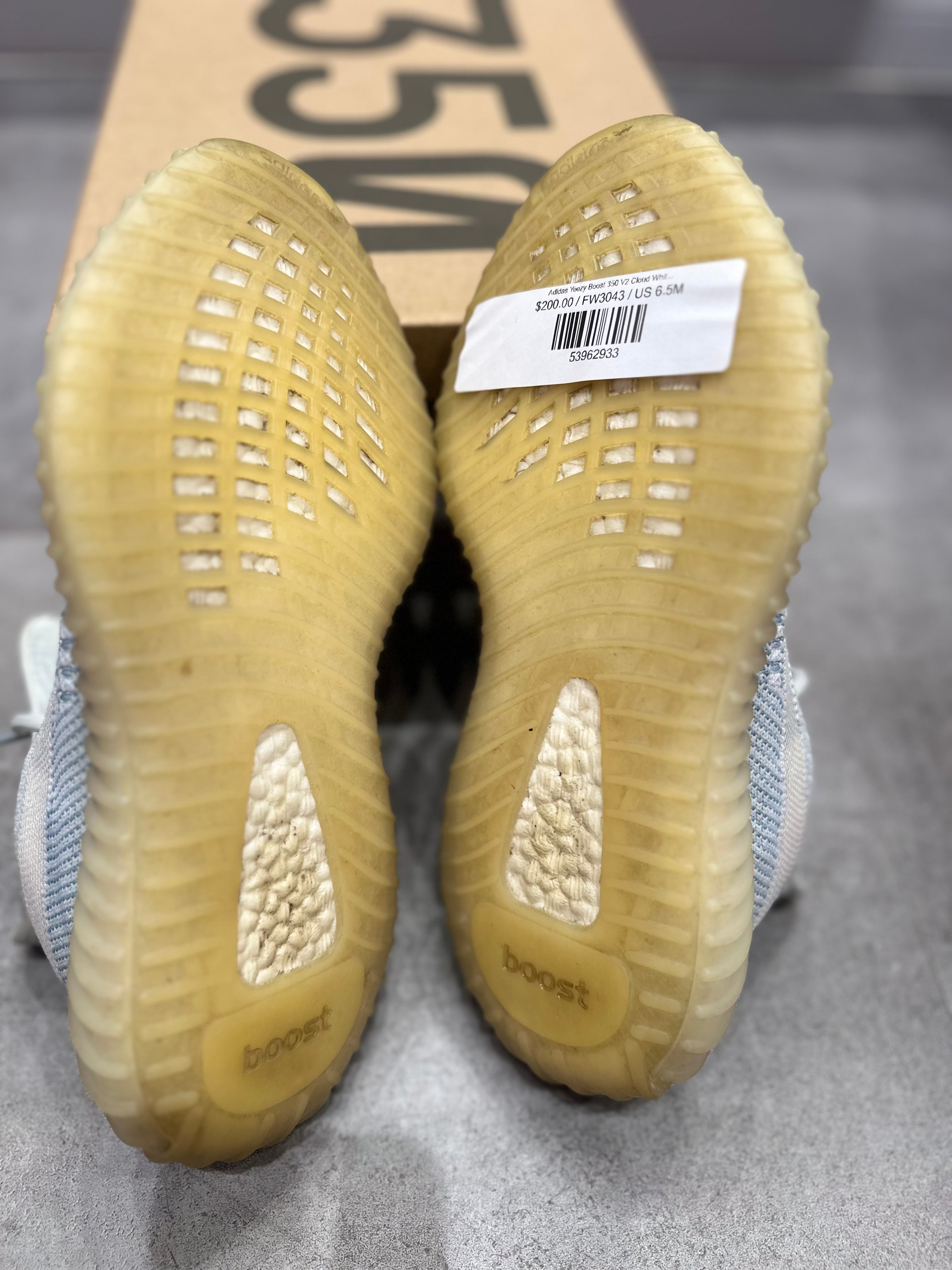 Adidas Yeezy Boost 350 V2 Cloud White - Pre-Owned Size 6.5