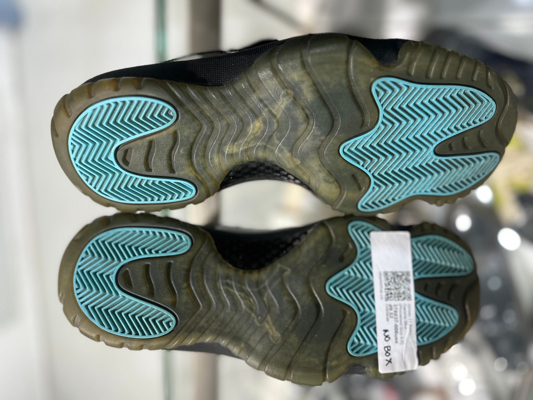 Jordan 11 Retro Gamma Blue (Preowned Size 9.5) - Pre-Owned (No original box)