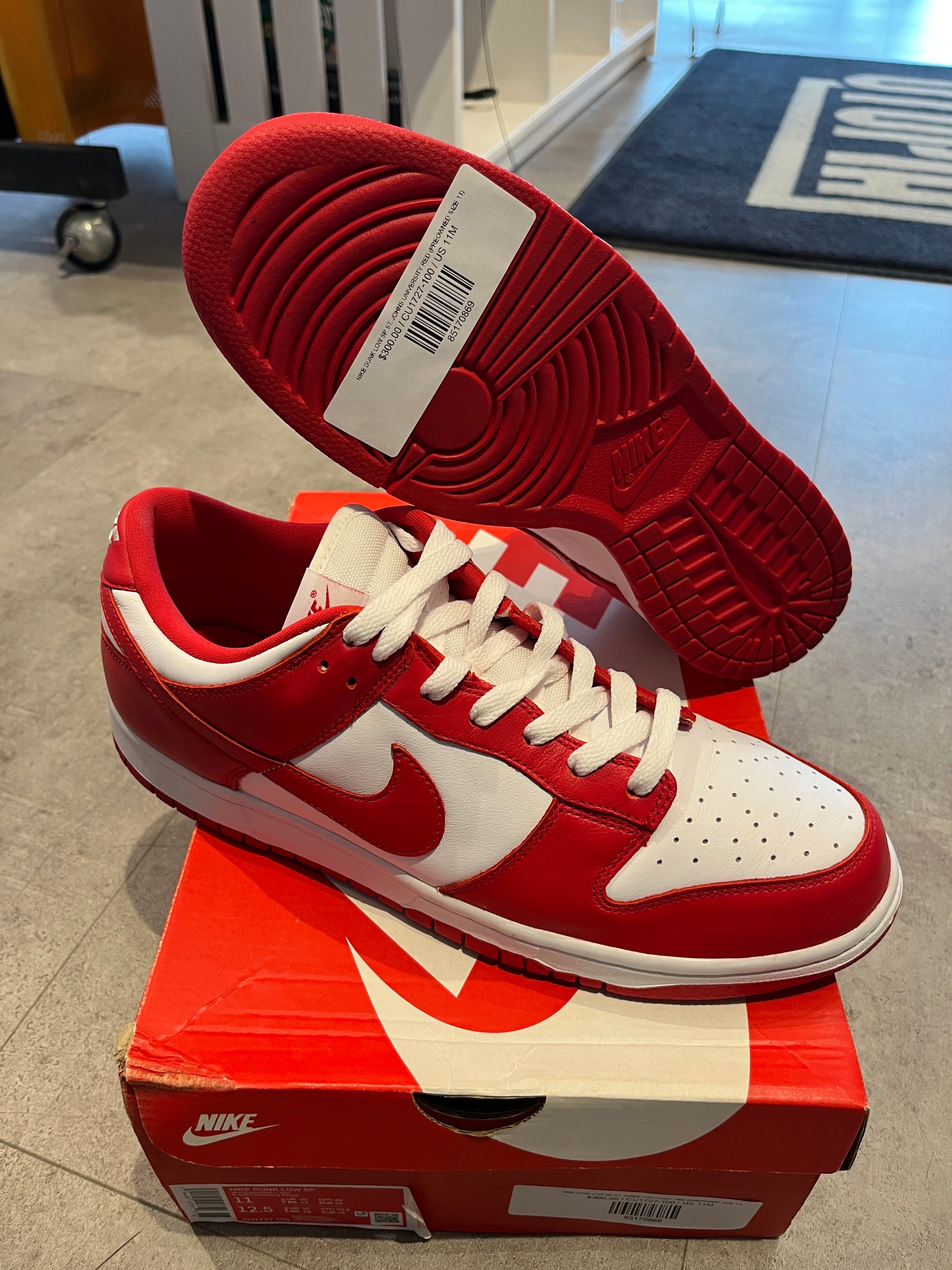 Nike Dunk Low SP St. Johns University Red Preowned Size 11