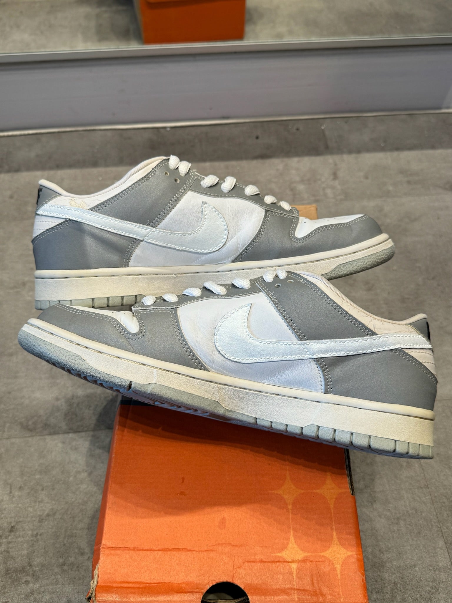 Nike Dunk Low Pro B White 3M - Pre-Owned Size 9.5