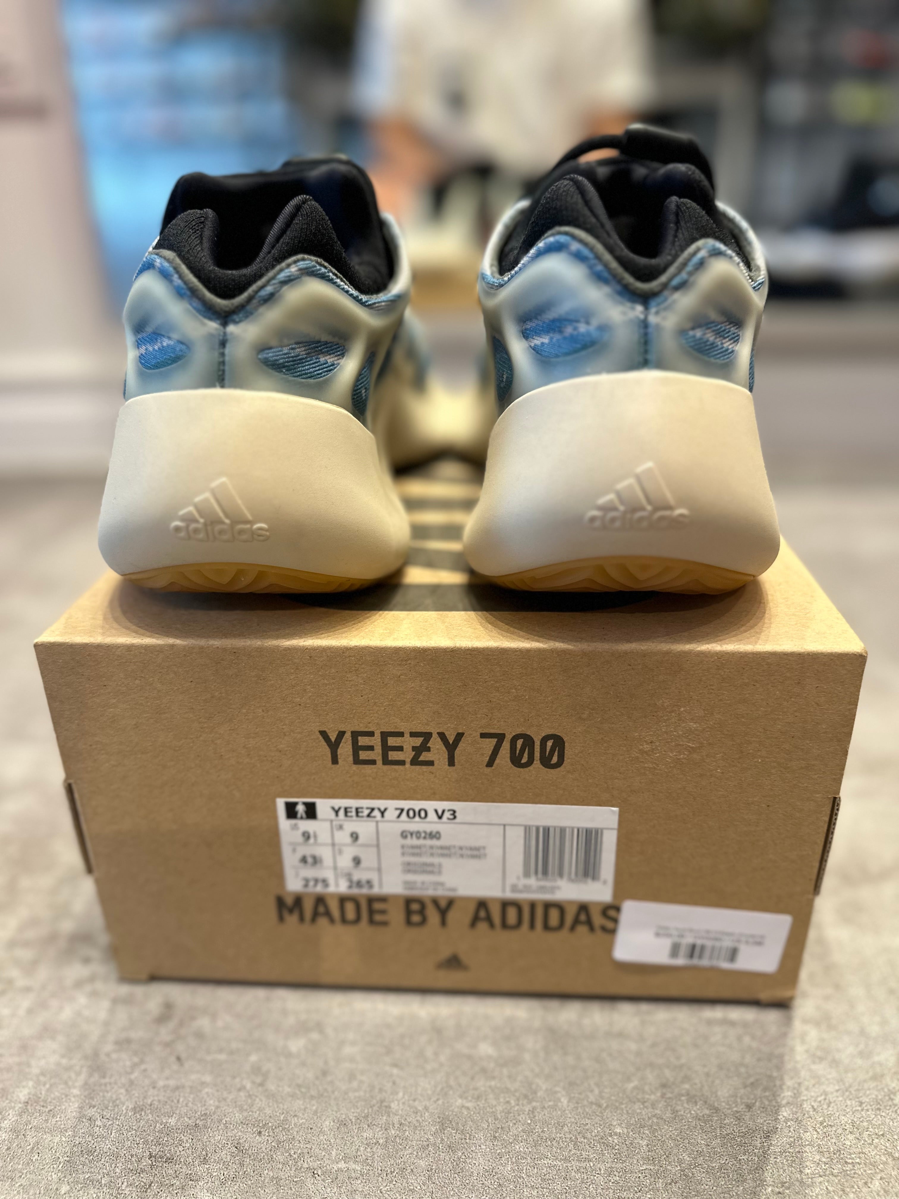 Adidas Yeezy Boost 700 V3 Kyanite - Pre-Owned Size 9.5
