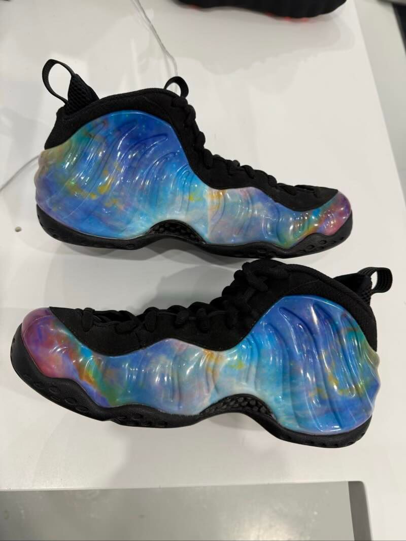 Nike Air Foamposite One Big Bang - Pre-Owned Size 9.5 (No original box)