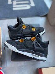 Jordan 4 Retro Royalty - Pre-Owned Size 8.5