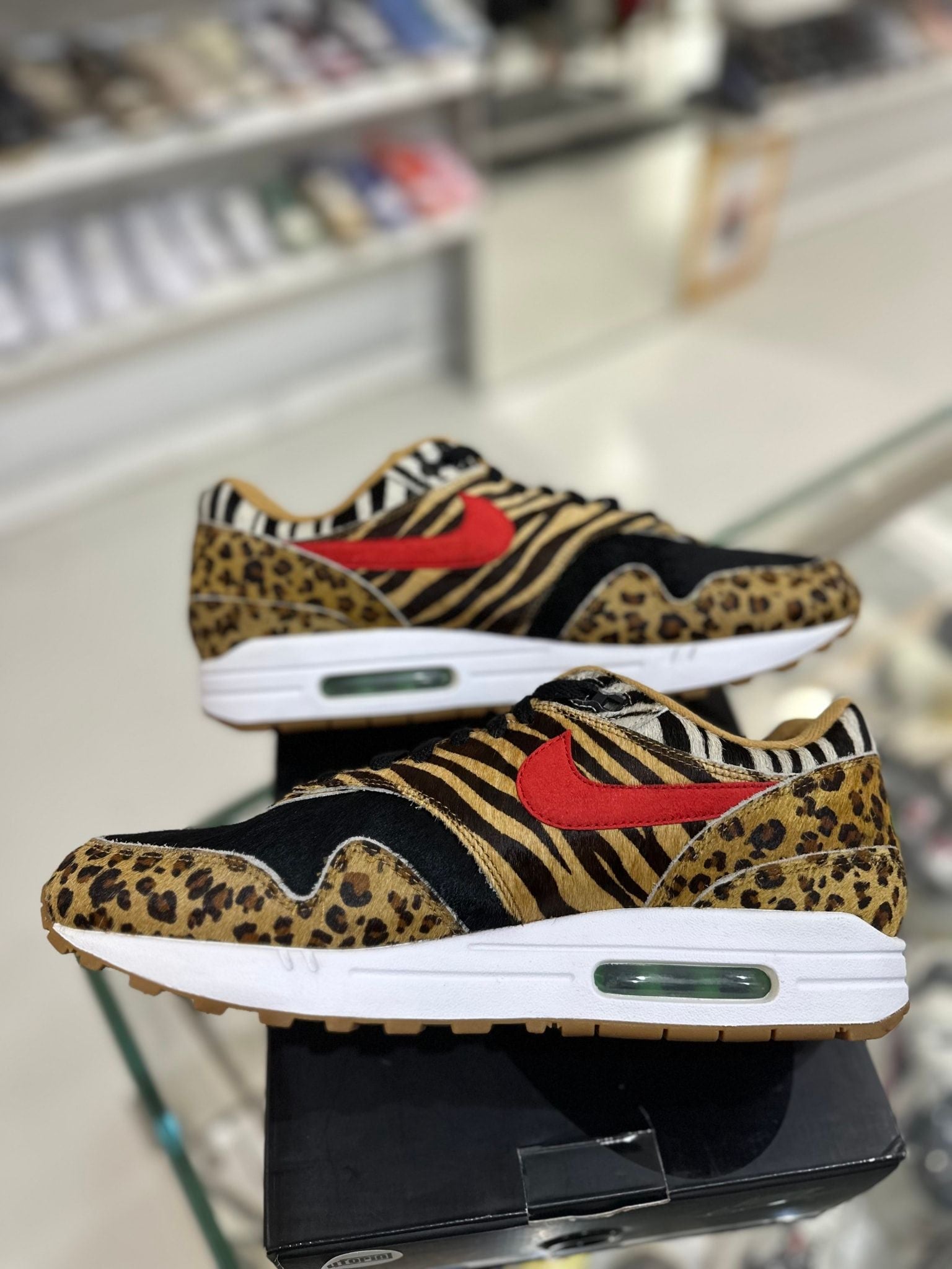 Nike Air Max 1 atmos Animal Pack 2.0 (All Black Box) (2018) - Pre-Owned Size 11