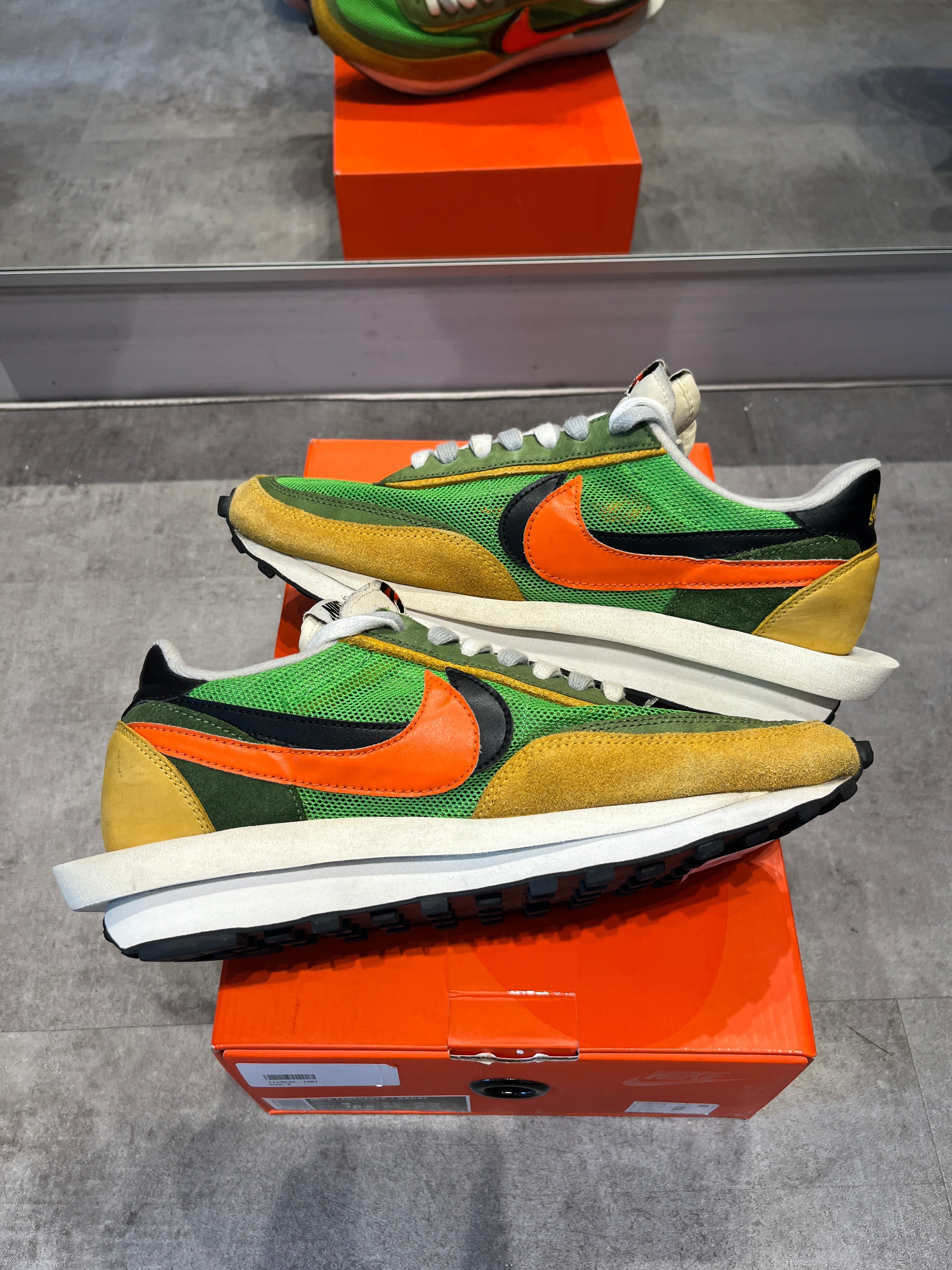 Nike LD Waffle sacai Green Gusto - Pre-Owned Size 9