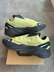 adidas Yeezy Boost 700 MNVN Resin - Pre-Owned Size 10