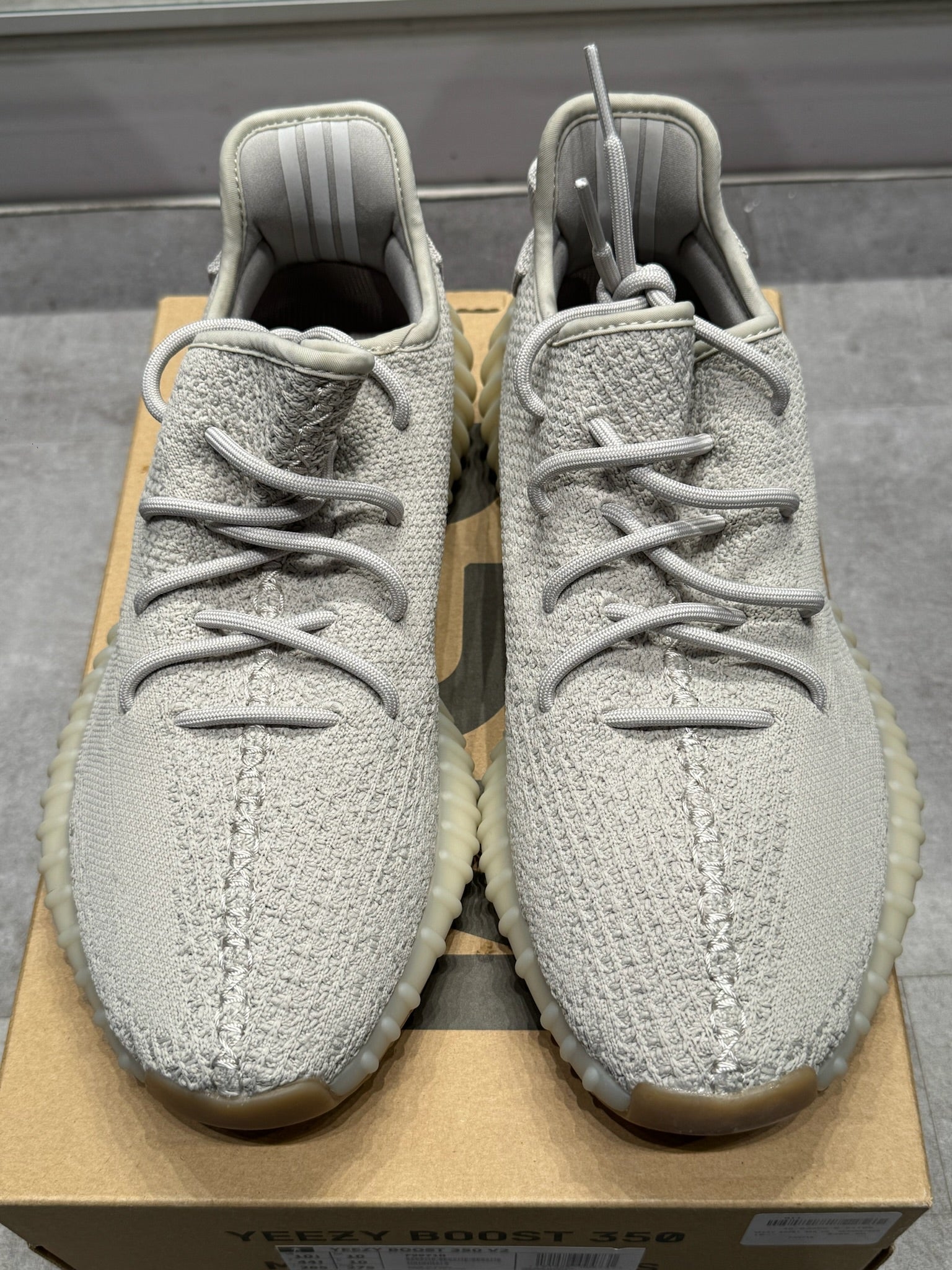 Adidas Yeezy Boost 350 V2 Sesame - Pre-Owned Size 10.5
