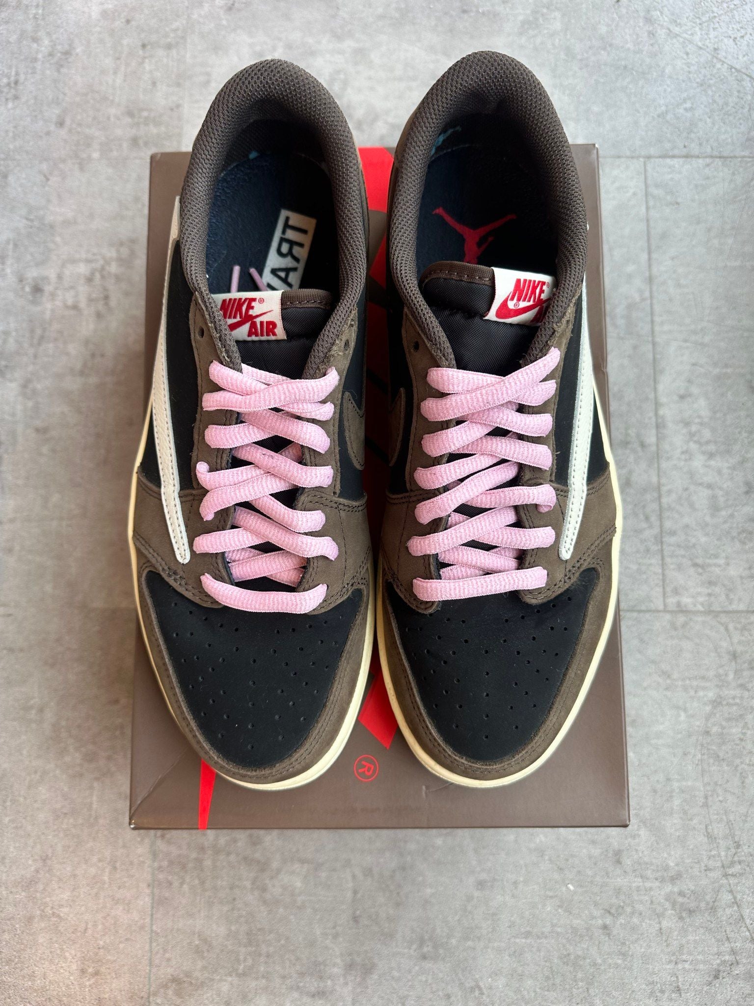 Air Jordan 1 Retro Low OG SP Travis Scott Mocha - Pre-Owned Size 9.5