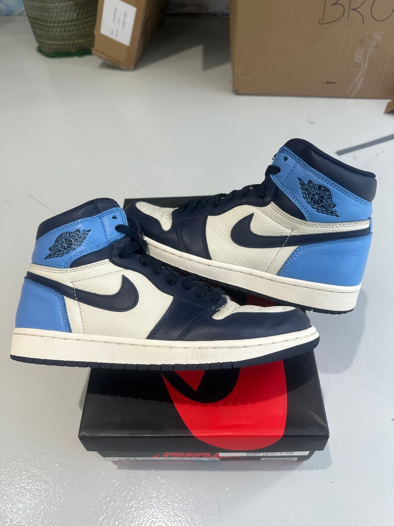 Jordan 1 Retro High Obsidian - Pre-Owned Size 8.5