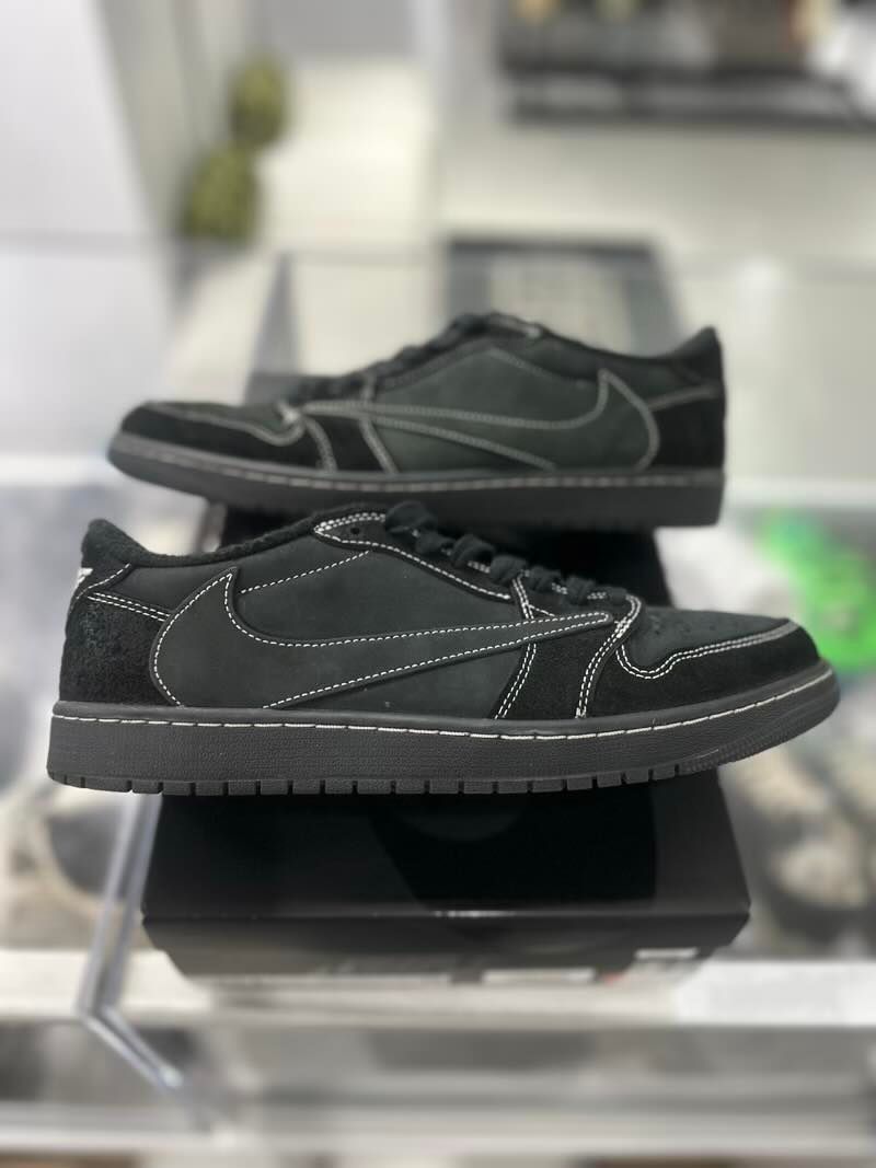 Jordan 1 Retro Low Travis Scott Black Phantom - Pre-Owned Size 11M