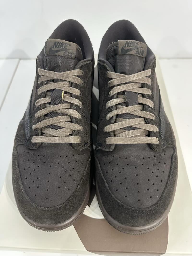 Jordan 1 Retro Low OG SP Travis Scott Velvet Brown - Lightly Pre-Owned Size 10