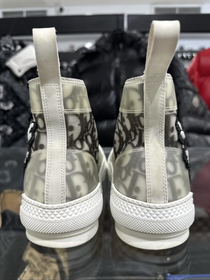 Dior B23 High DIor Oblique Shawn Bee Embroidery Patch - Pre-Owned Size 38 (No Original Box)