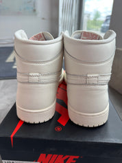 Jordan 1 Retro High OG Sail - Pre-Owned Size 9